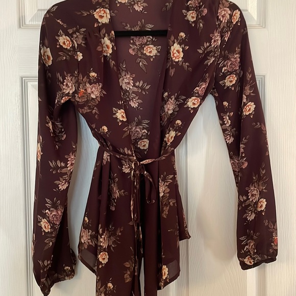 Burgundy long sleeve floral top (worn once) - Picture 1 of 3